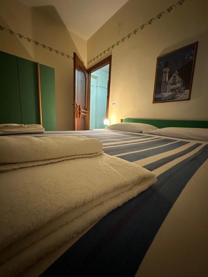 Hotel Atena Чиро-Марина Экстерьер фото