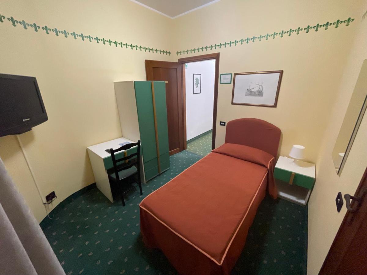 Hotel Atena Чиро-Марина Экстерьер фото