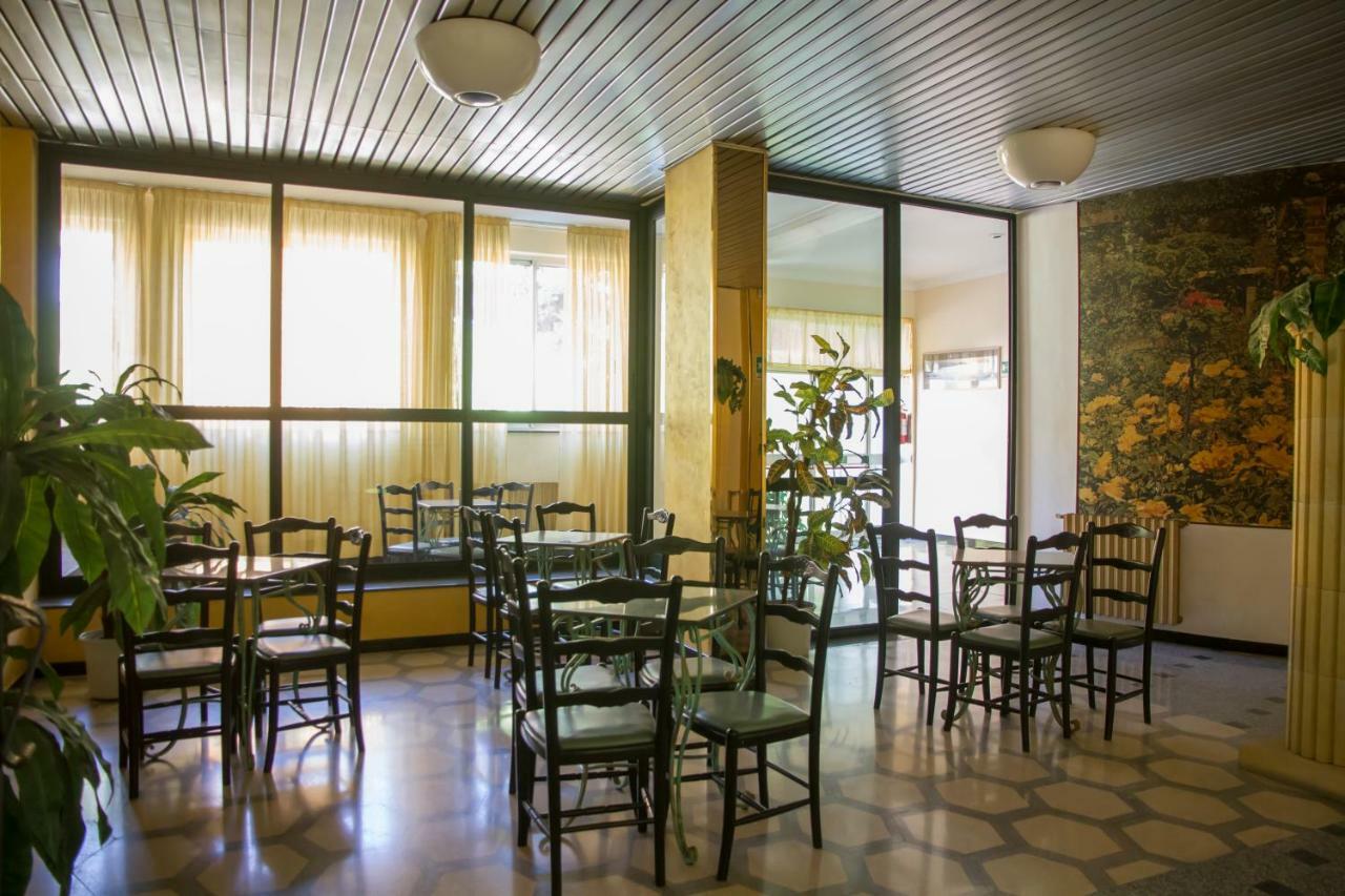 Hotel Atena Чиро-Марина Экстерьер фото